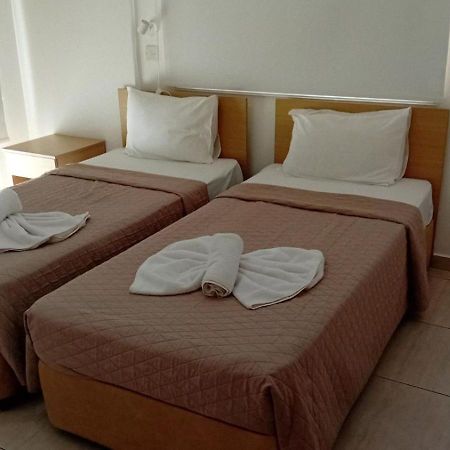 Napa Charles Apts Ayia Napa Bagian luar foto