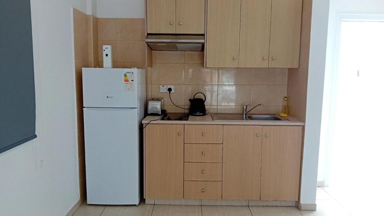 Napa Charles Apts Ayia Napa Bagian luar foto